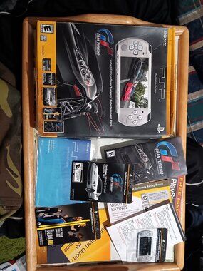 BOX ONLY + MANUALS PSP Gran Turismo Entertainment Pack Packaging Only